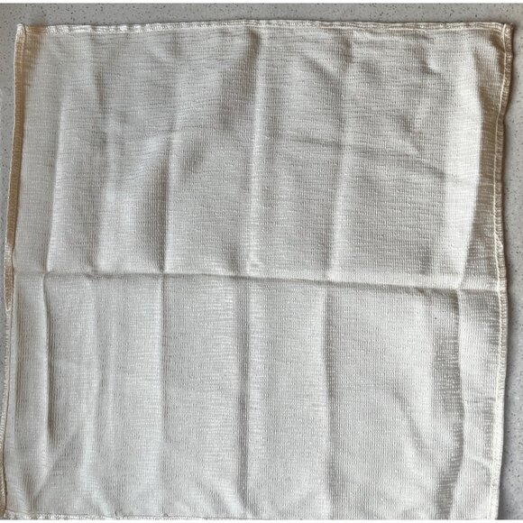 Set Of 4 Ivory Textured Cloth Napkins W/ Button Strap 17" X 17" Polyester Cotton - Picture 6 of 9